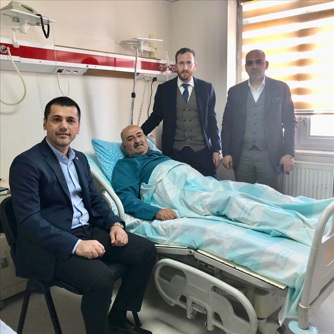 BB Erzurumspor Başkanı Üneş´ten Gazeteci Cem Bakırcı´ya geçmiş olsun ziyareti...