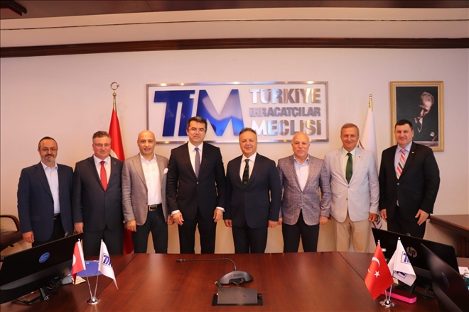 Vali Memiş, TİM Başkanı Gülle´ye tekstilkenti anlattı