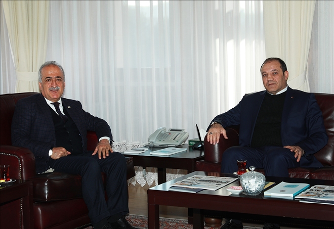 MHP Erzurum İl Başkanı Karataş´tan Rektör Çomaklı´ya ziyaret