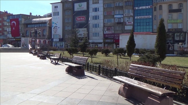 Erzurum meydanları ve sokaklarında ?korona´ sessizliği