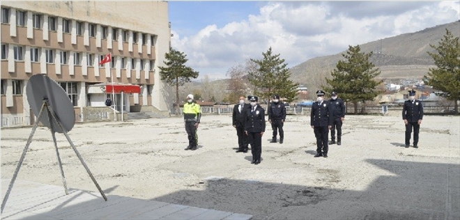 Pasinler´de Türk Polis Teşkilatı 175. yılı münasebetiyle çelenk sunumu yapıldı