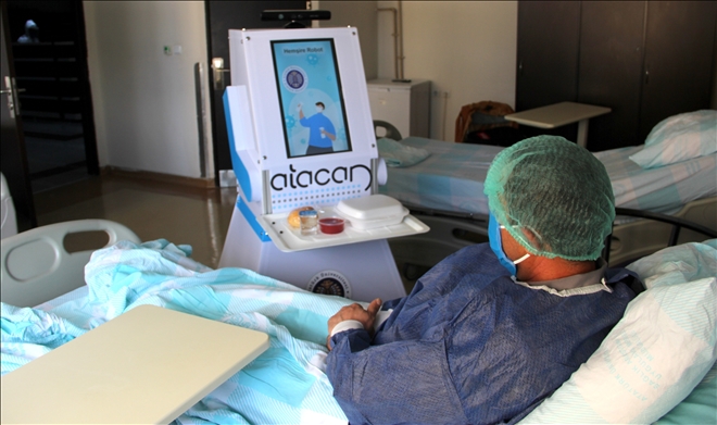 Covid hastalarının yeni bakıcısı robot hemşire ?Atacan´
