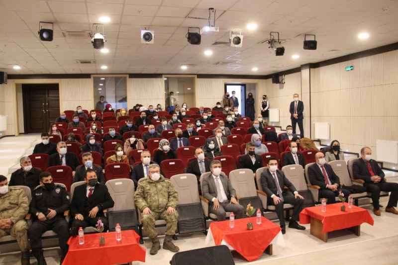 Oltu’da 12 Mart İstiklal Marşı’nın kabulü ve Mehmet Akif Ersoy’u anma programı
