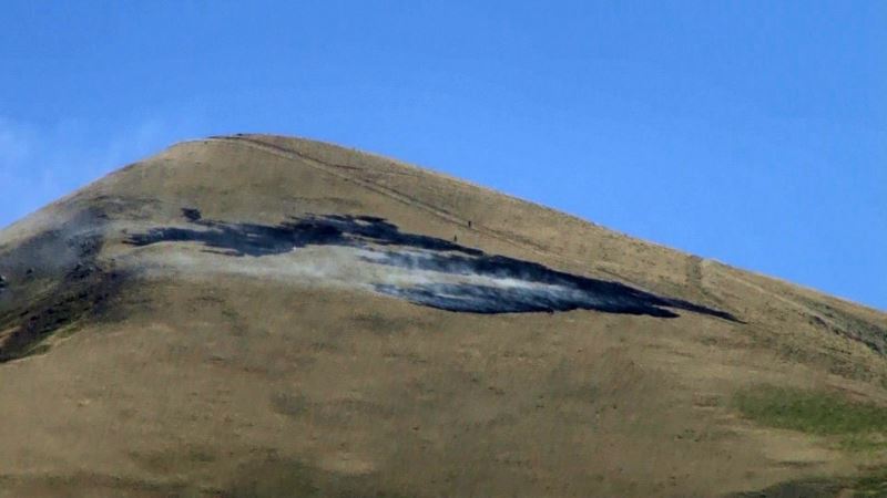 Erzurum’un zirvesinden yükselen dumanlar korkuttu
