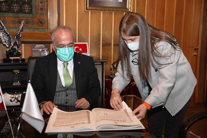 Atatürk Üniversitesinin kuruluş hikâyesi kitabı yayımlandı
