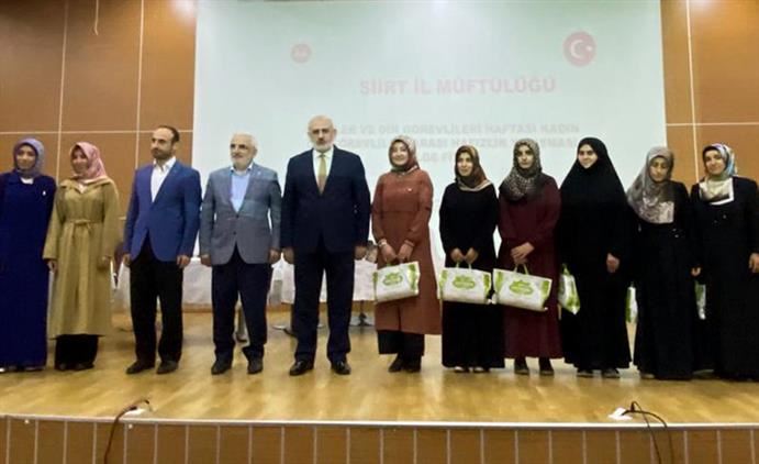 Kadın Din Görevlileri Hafızlık Yarışması Birincisi Erzurum’dan