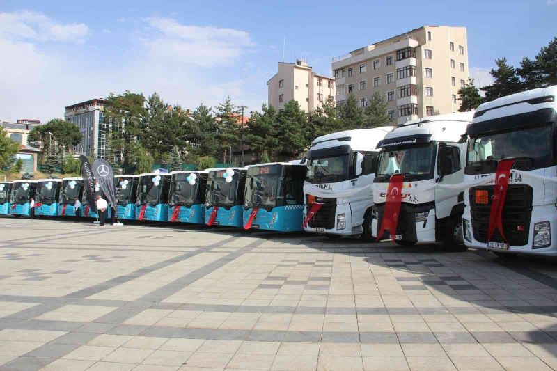 Vali Memiş: “Türkiye otobüs ve kamyon üretiminde dünya birincisi”
