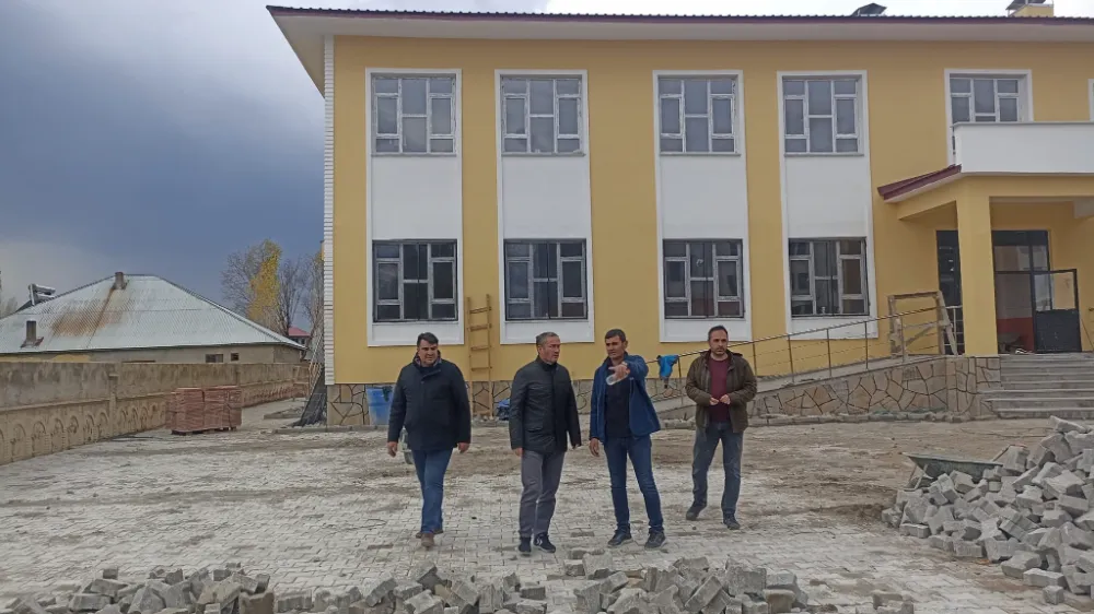kökrek, Patnos’taki okul inşaatlarını denetledi