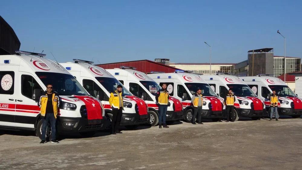 Sağlık filosuna 6 yeni ambulans eklendi