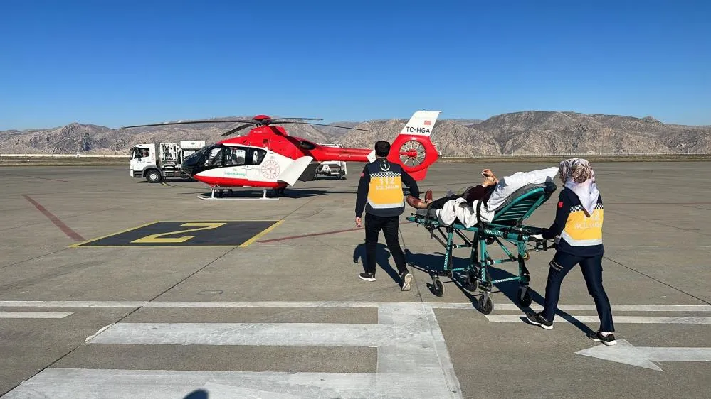 82 yaşındaki hasta helikopterle sevk edildi