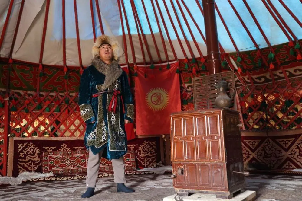 Peri bacaları arasında Kırgız çadırı