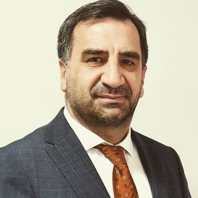 Sevilen eğitimci Murat Ertaş AK Parti