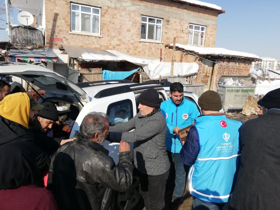 Yardım tırları Erzurum’dan afet bölgesine gönderildi