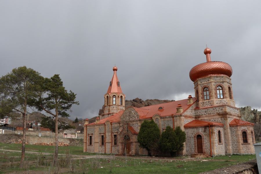 Oltu Rus Kilisesi’nde restorasyon çalışmaları tamamlandı