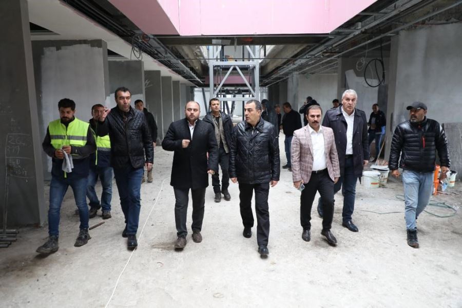 Kars Valisi Türker Öksüz, Yeni Otogar inşaatını gezdi