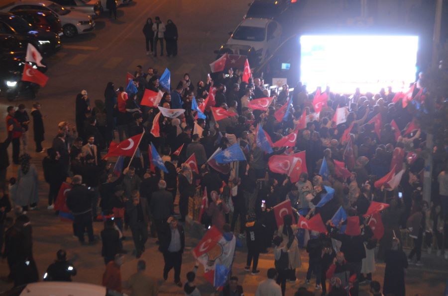 Erzurum’da kutlamalar devam ediyor