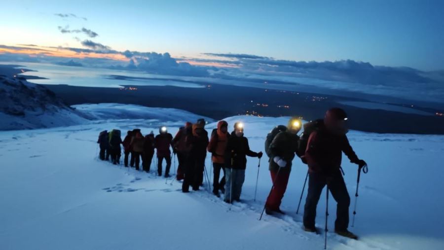 Rus dağcılar Süphan Dağı’na zirve yapamadan dönmek zorunda kaldı