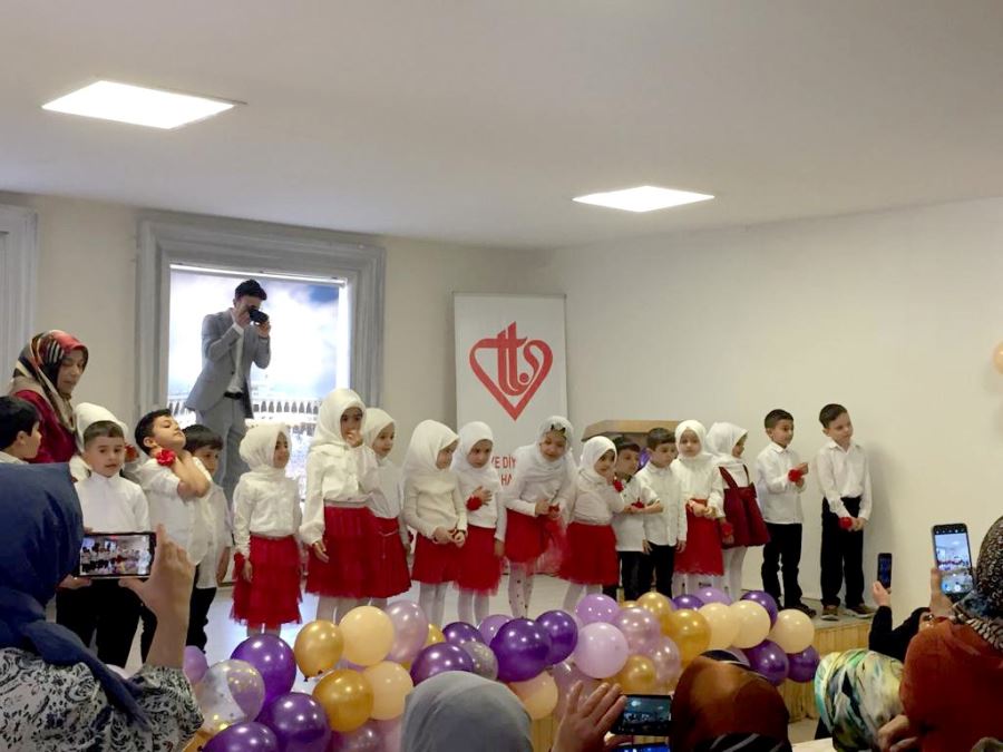 Kuran-ı Kerim okuyan çocuklar için tören düzenlendi