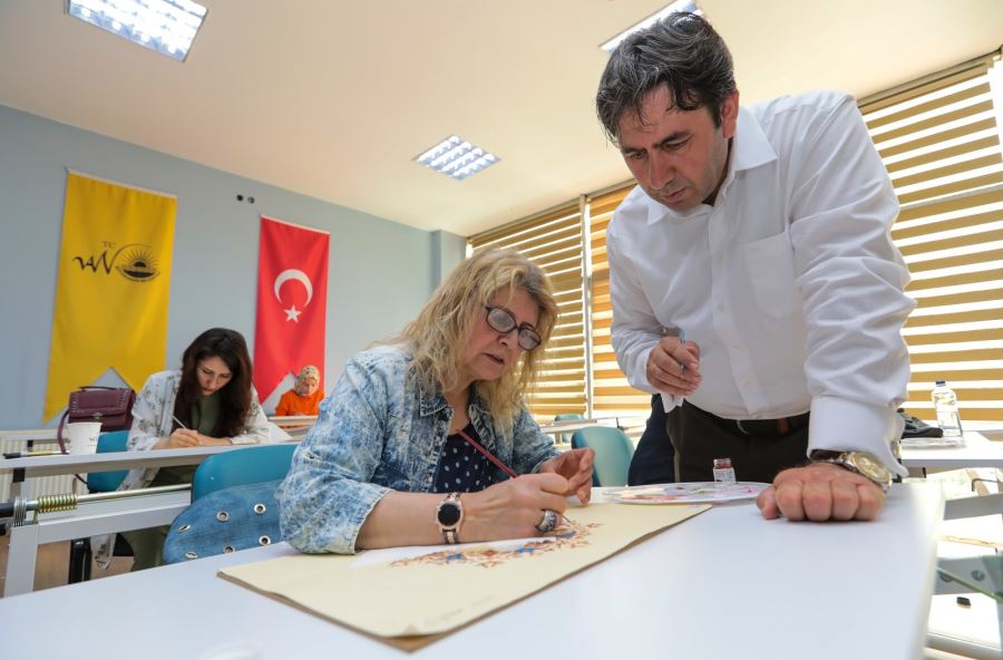 Van Büyükşehir Belediyesi tezhip sanatı kursu açtı