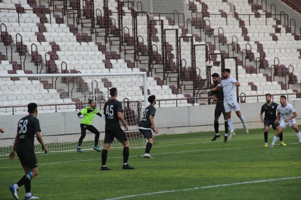 Hazırlık Maçı: Elazığspor: 0 - Malatya Arguvanspor: 0