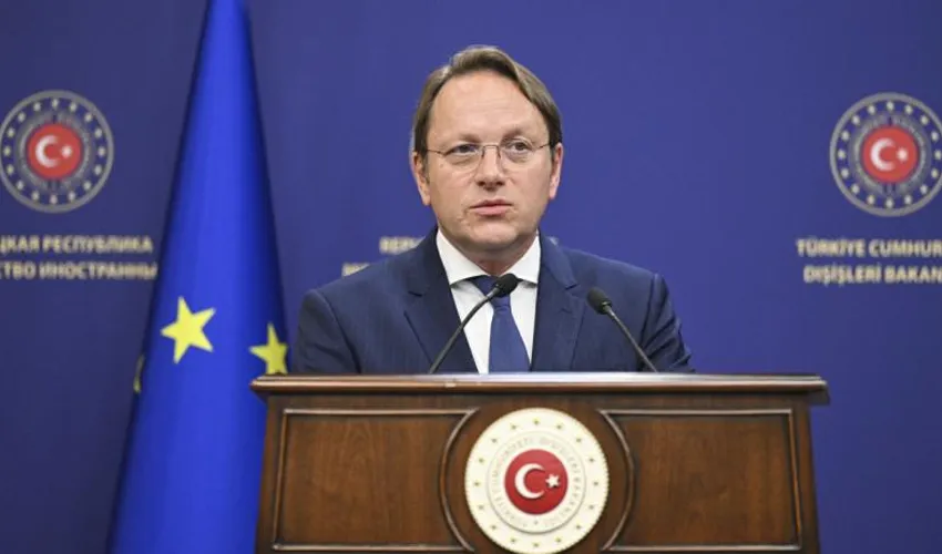 AB Komisyonu Üyesi: AB-Türkiye ilişkilerini ilerletebileceğimizi düşünüyorum