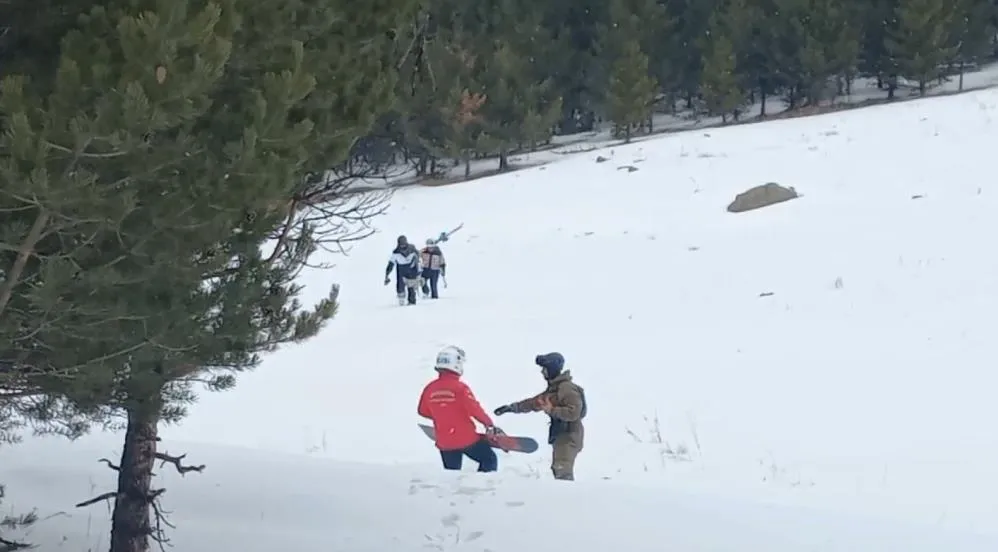 Kaybolan İranlı kayakçıları JAK buldu