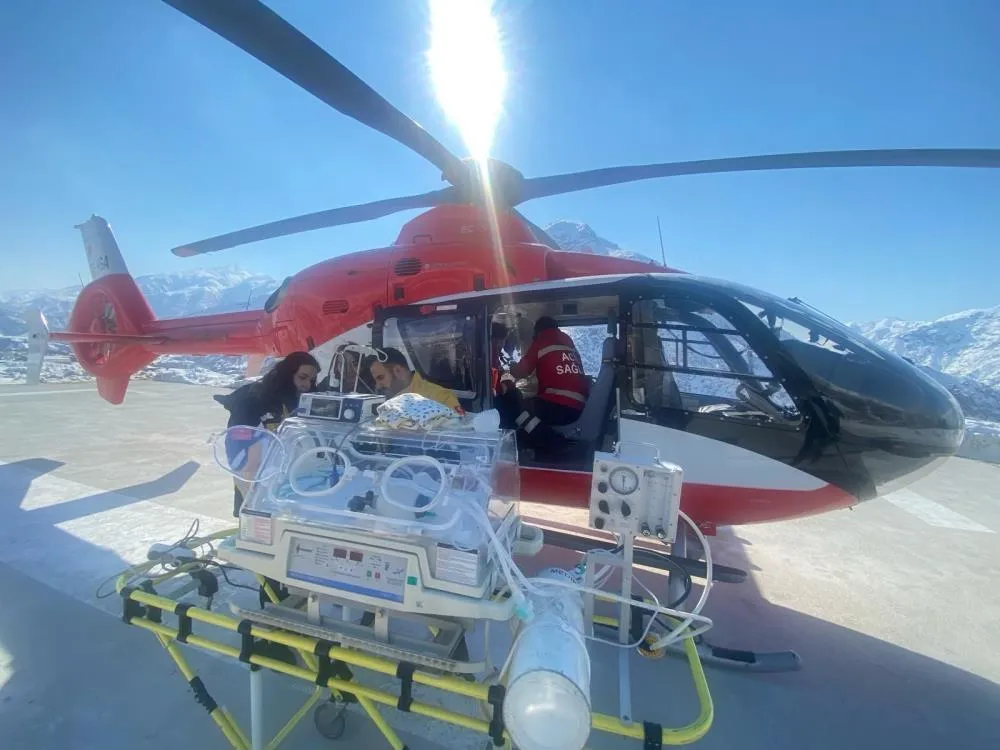 Yenidoğan bebek helikopterli sevk