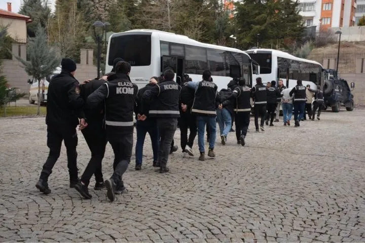 Elazığ’daki operasyonda 20 şüpheli tutuklandı