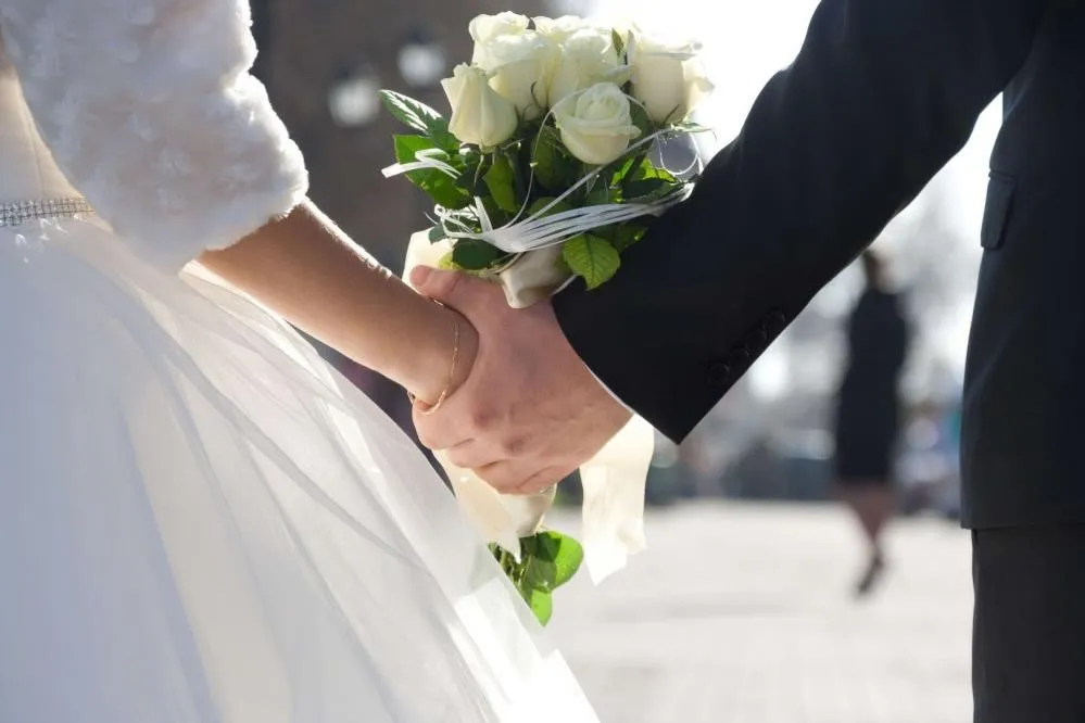 1 yılda bin 383 çift evlendi, 394 çift boşandı