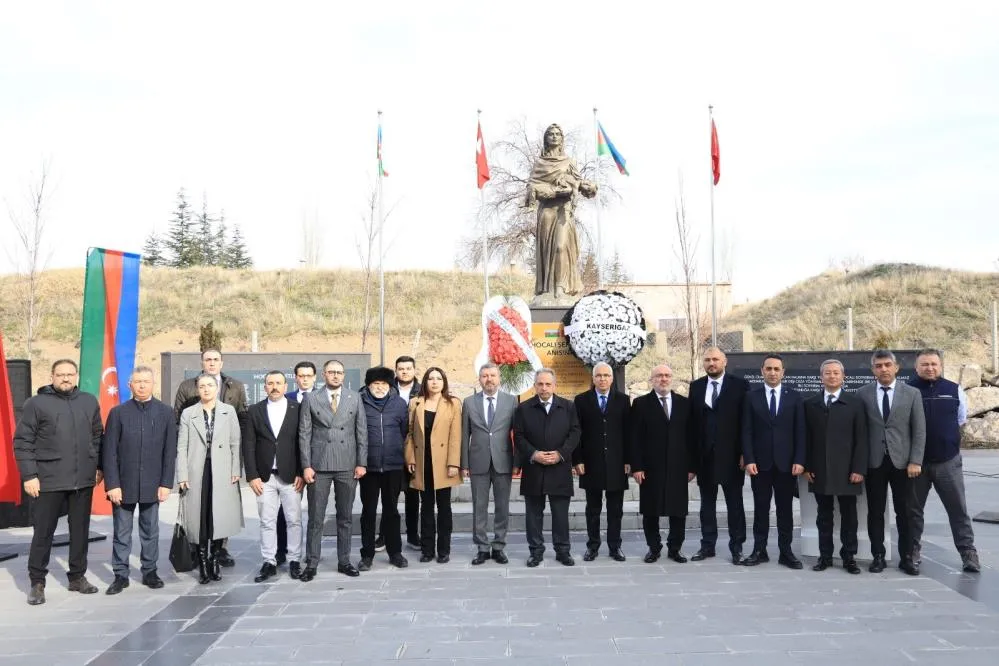 Hocalı şehitleri Azerbaycan Parkı’nda anıldı