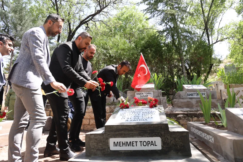 Gazeteci Yazar Mehmet Topal, anıldı