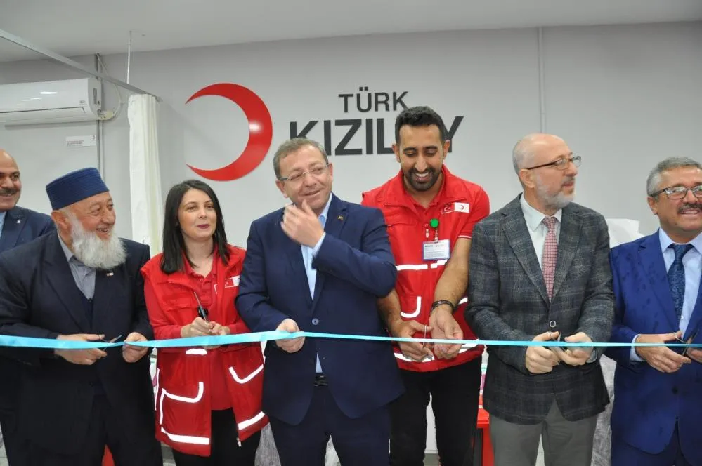 Kars’ta Kızılay Kan Bağış Merkezi açıldı