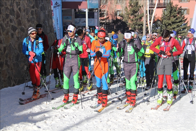 Türkiye´nin ilk Dağ Kayağı Şampiyonası Erzurum´da yapıldı