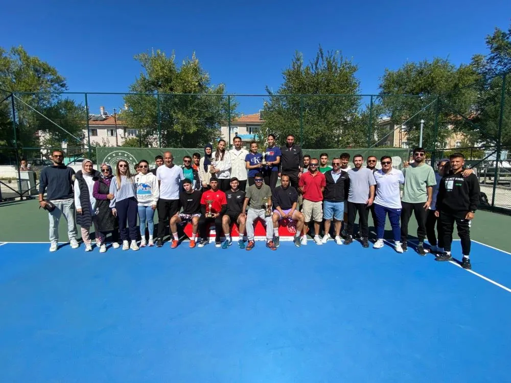 Tenis Ligi Erzincan’da