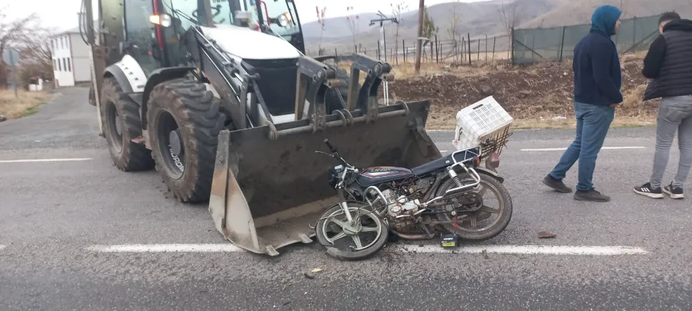 Elazığ’da iş makinesi ile motosiklet çarpıştı: 1 ölü