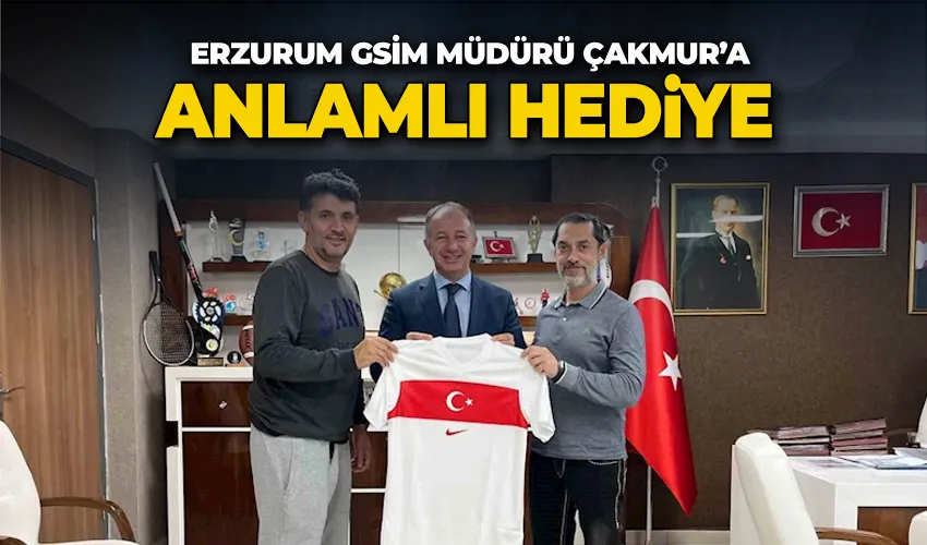 Çakmur’a anlamlı hediye