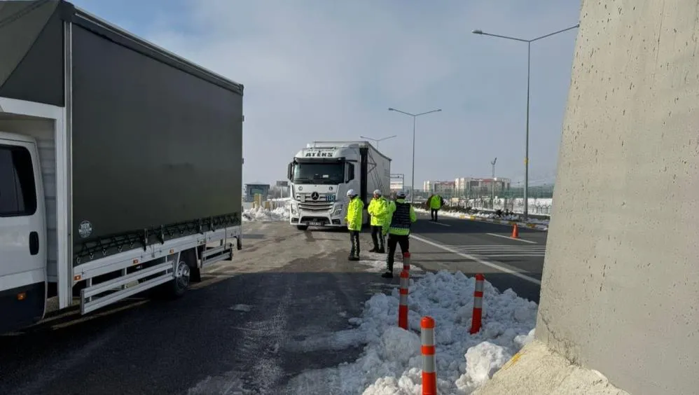 Ekiplerden zorunlu kış lastiği uygulaması