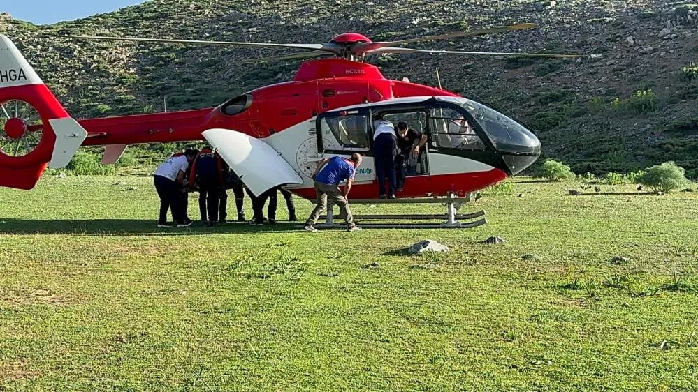 Attan düştü, helikopterle hastaneye kaldırıldı