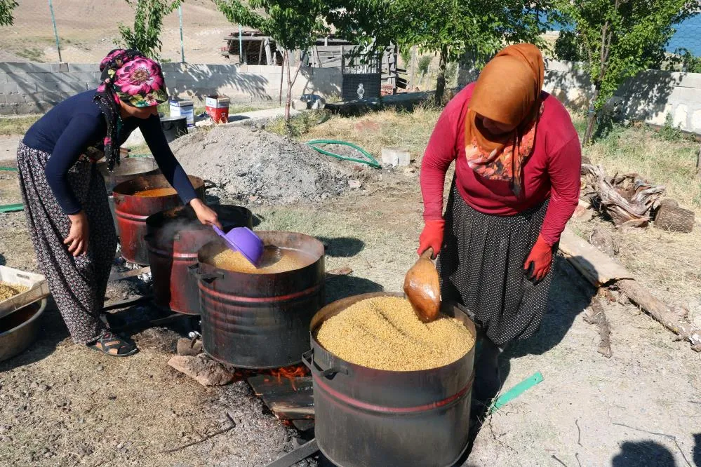 bulgur kazanları kaynamaya başladı