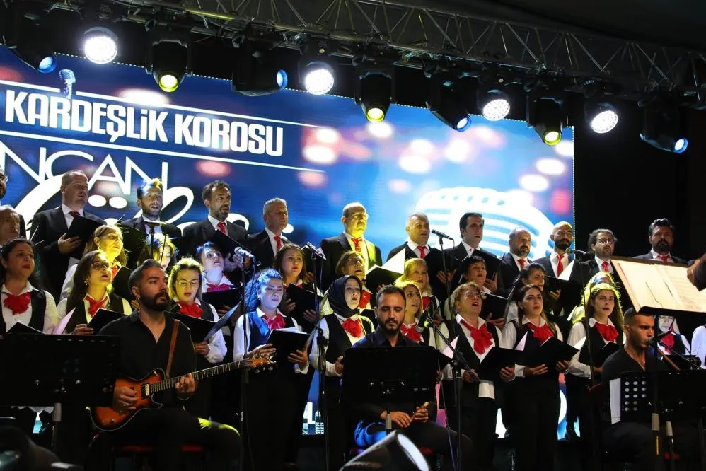 Erzincan’da “Kardeşlik Korosu” konser verdi