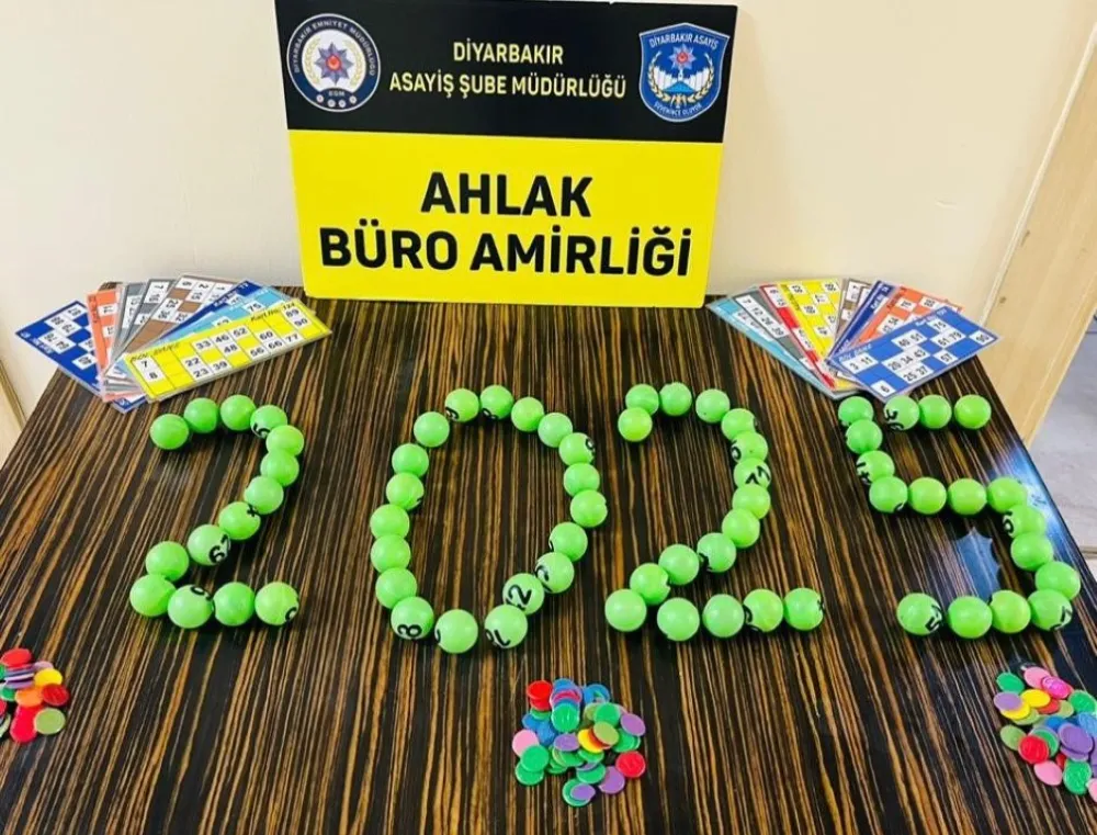 Polis “mutlu yıllar” deyip baskın yaptı