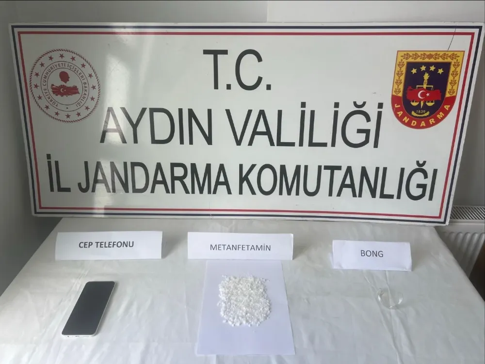 Şüpheli araçtan uyuşturucu çıktı