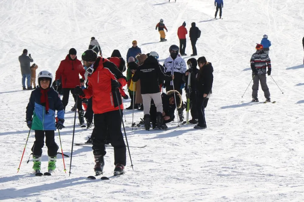 Ergan Kayak Merkezi sömestir tatilinde doldu taştı