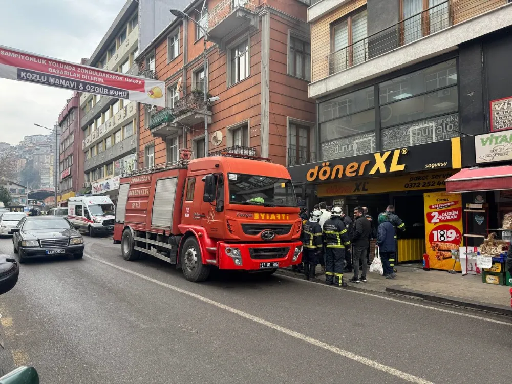 Dönercide fritözden çıkan yangın korkuttu