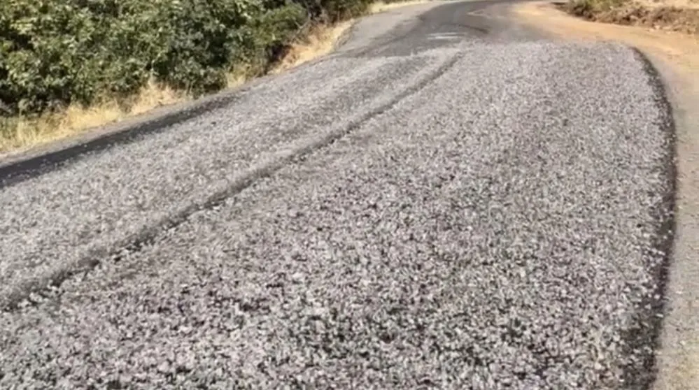 Bağlar köyü yolunda asfalt çalışması