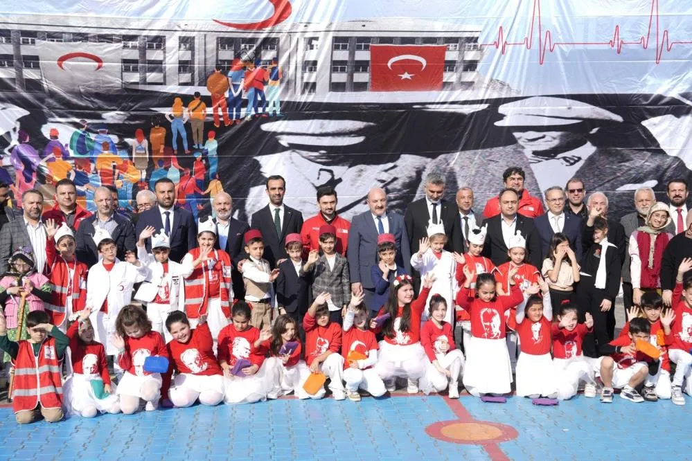 Kartal’da ‘Kızılay Haftası’ öğrenci etkinlikleriyle kutlandı