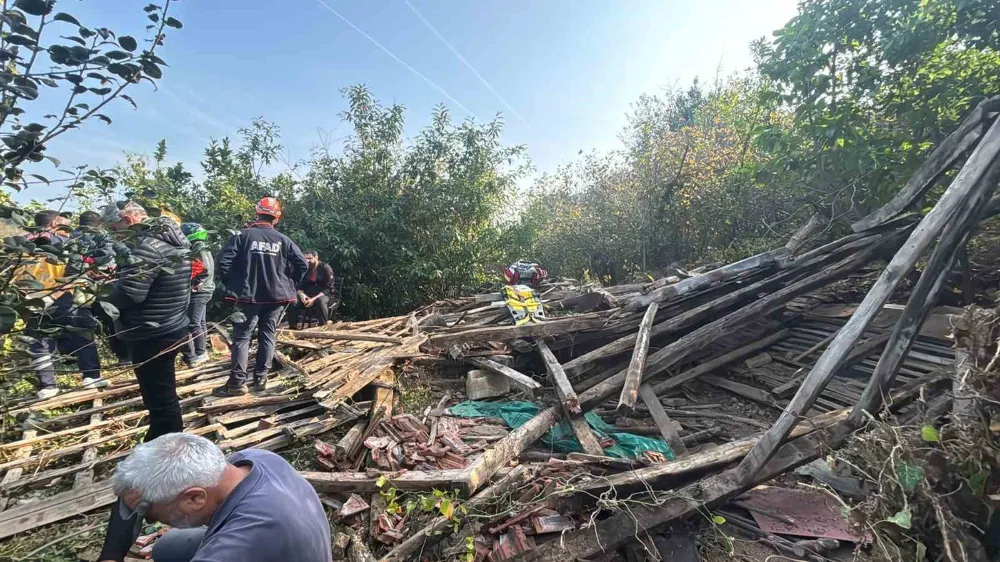 Düzce’de ahşap yapı çöktü; 1 ölü