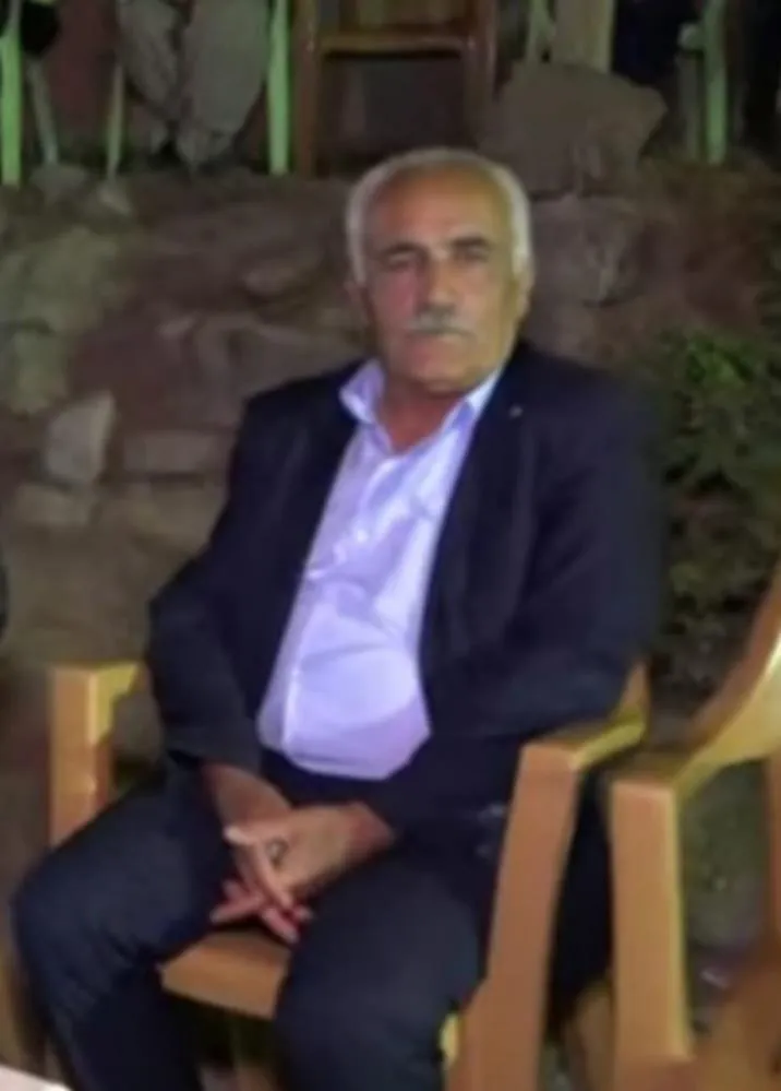 Hakkarili eski muhtar uçakta kalp krizi geçirdi