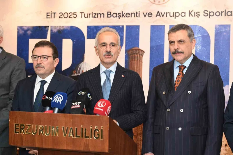 Ulaştırma ve Altyapı Bakanı Uraloğlu: 