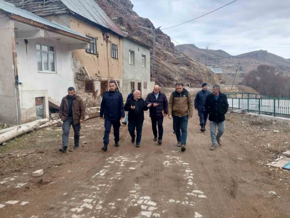 Kaymakam Bayram köy sakinleriyle bir araya geldi